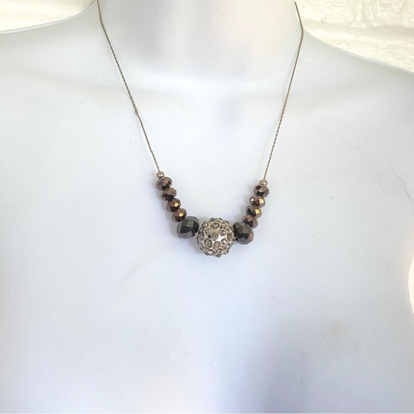 Faceted Glass Beads on Silvertone Chain Necklace - Picture 3 of 8